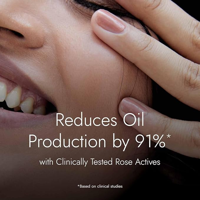 Gel texture scoop with rose petals