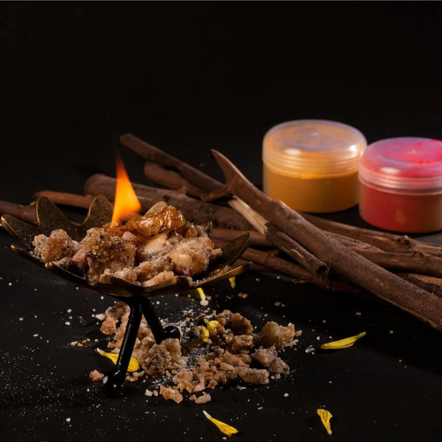 Natural Loban & Guggul Dhoop Powder in Bowl